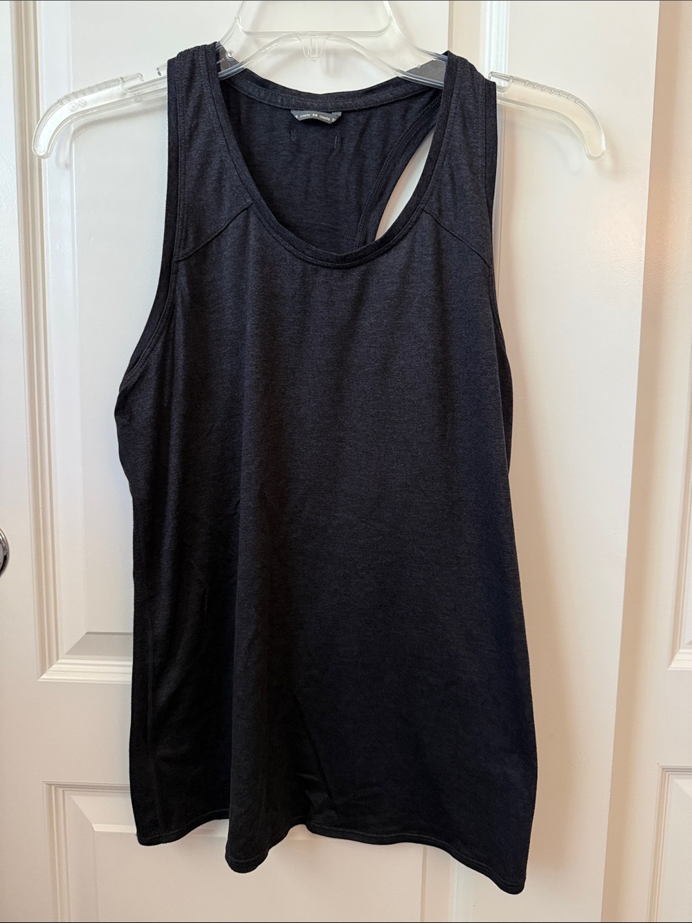 Oiselle Light Lux Racerback Tank 6 black
